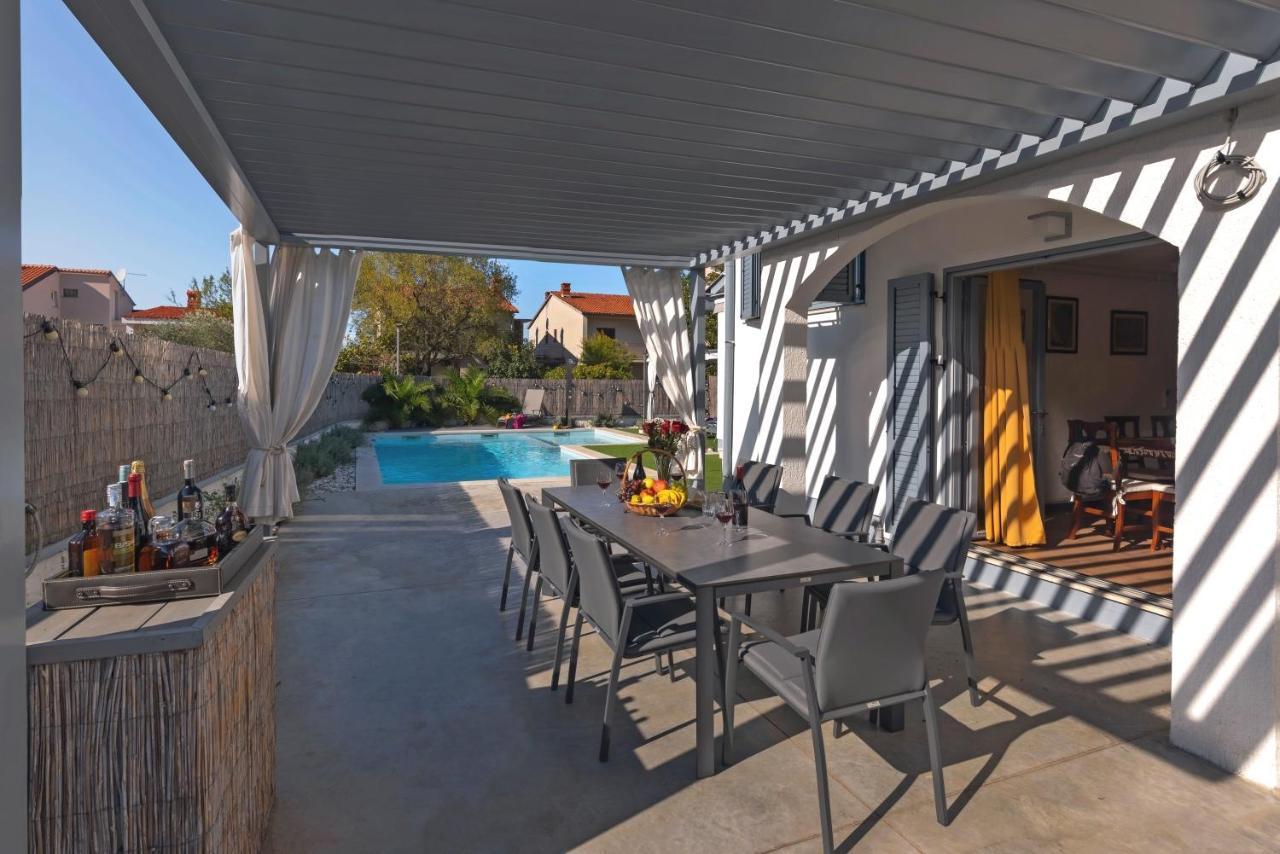 Kuntrada 45 Holiday Home - Heated & Kids Pool ฟาชานา ภายนอก รูปภาพ