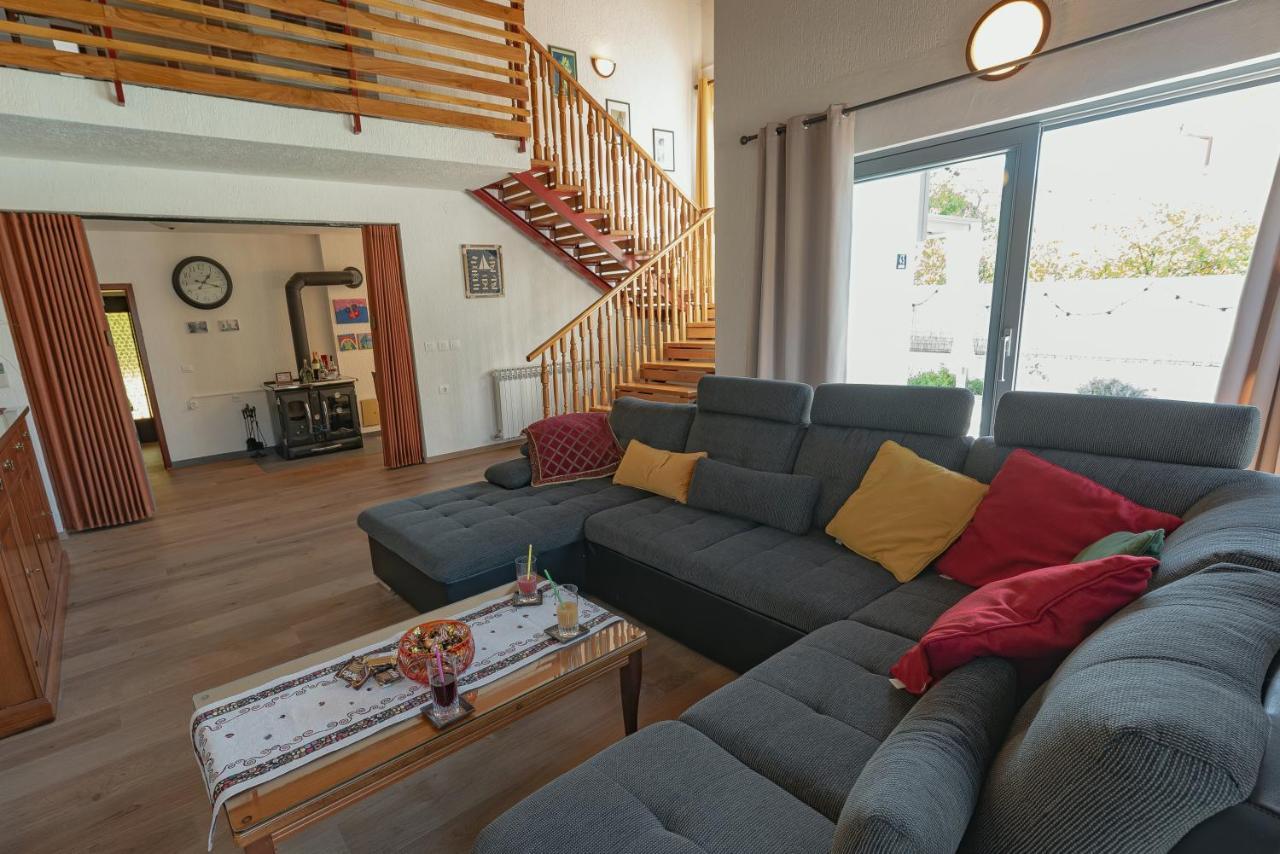 Kuntrada 45 Holiday Home - Heated & Kids Pool ฟาชานา ภายนอก รูปภาพ